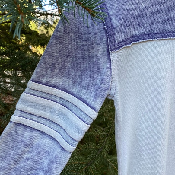 We The Free Breaker Tee - Picture 6 of 16